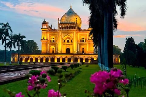 Tour de medio día con todo incluido en Delhi