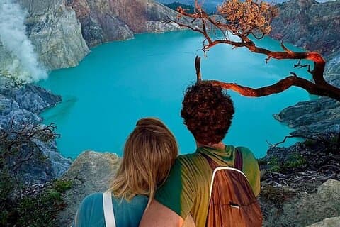 From Banyuwangi or Bali Sunrise Ijen Vulcano Hiking All Inclusive