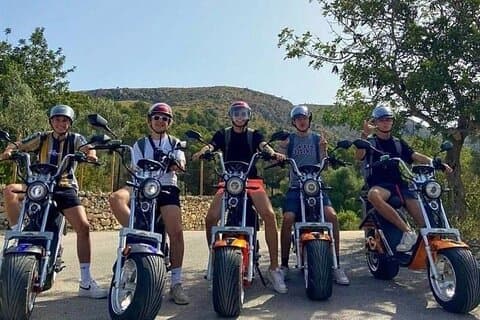 Tour en bicicleta eléctrica por los sitios históricos de la ciudad