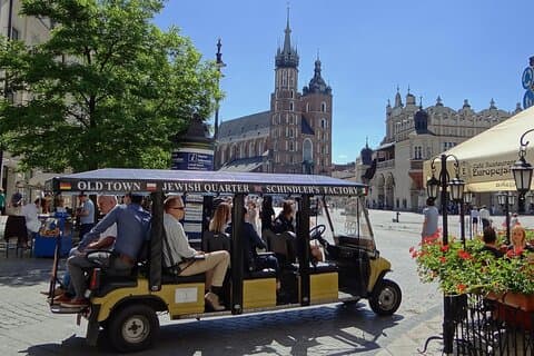 Cracovia Tour en Buggy de Golf Eléctrico con recogida en el hotel