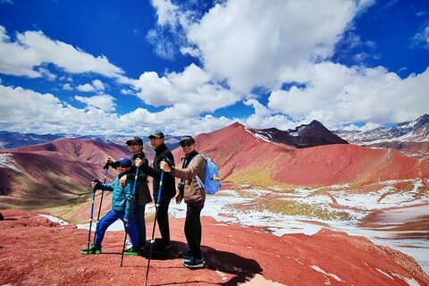 Hoteller i nærheden af Rainbow Mountain and Red Valley