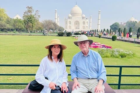 Taj Mahal Sunrise Tour fra Delhi med bil