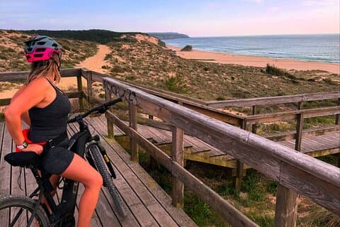 Från Lissabon Premium elcykeltur i Sesimbra med regional picknick