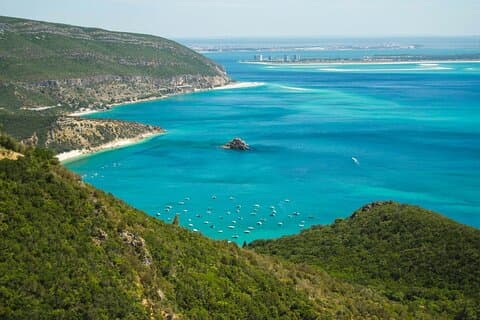 Vingårdar och havet i Arrábida – Erfarenhet i Sesimbra och Azeitão