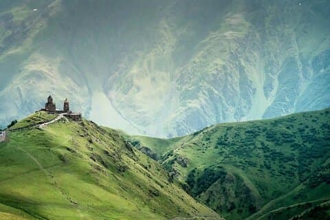 Viaje exclusivo a Kazbegi y Gudauri desde Tbilisi