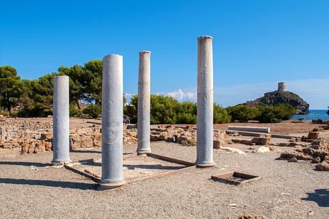 Excursão Terrestre Privada em Cagliari: Sítio Arqueológico de Nora e Cidade de Pula