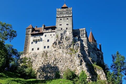From Brasov: Discover Bran Castle and Râșnov Fortress