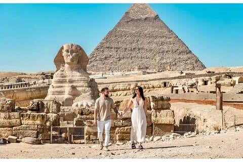 En dagstur till pyramiderna i Giza och Grand Egypt Museum