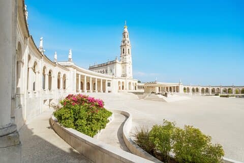 Porto: Fatima, Nazare and Church of Santa Maria de Valega