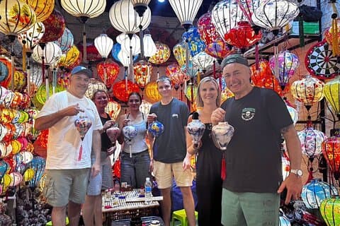Tour a piedi di Hoi An, lezione di fabbricazione di lanterne e giro in barca verso la giungla di cocco