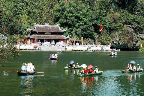 2-Day Ninh Binh Tour: Cuc Phuong, Van Long, Bai Dinh, Trang An