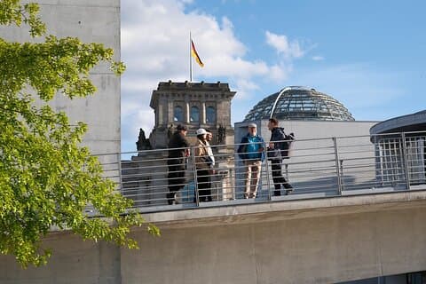 Recorrido por los lugares de la democracia en el Distrito Gubernamental desde Futurium