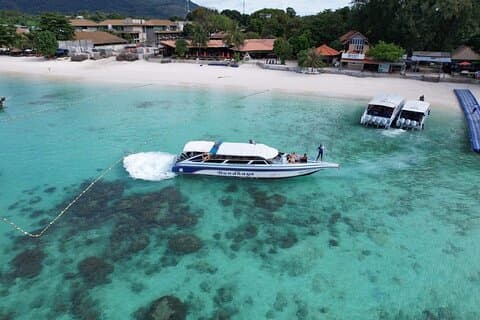Speedbootreis van Koh Lipe naar Koh Phi Phi