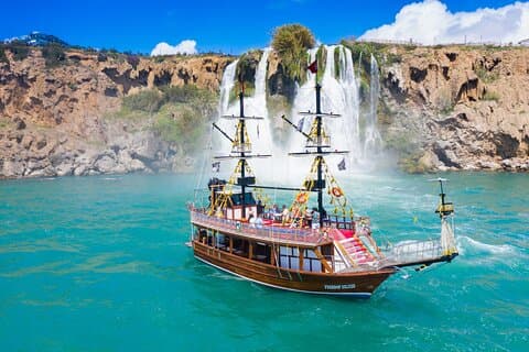 Antalya Waterfall Tour de barco com almoço e refrigerantes Transfer