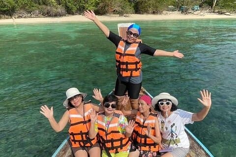 Private Longtail Boat Day Trip to Trang 4 Islands