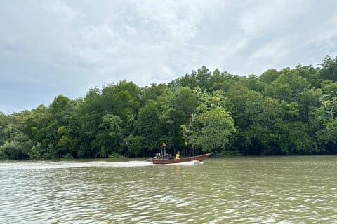 Jurassic World Private Khao Khanab Nam & Koh Klang Tour in Krabi