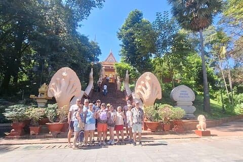 Phnom Penh: Unforgettable Historical Sites Tour