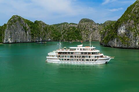 2 Days and 1 Night Bhaya Halong Serene Horizons Cruise