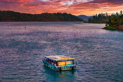 Whitsundays Sunset Cruise med bobler og nibbles
