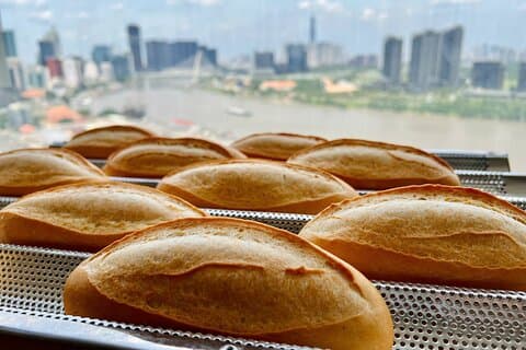 Hands-On Bánh Mì Bakken Workshop, Uitzicht op de rivier AC Keuken
