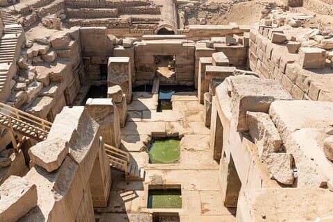 Dagtour naar de tempels van Dendera & Abydos met Expert Gids