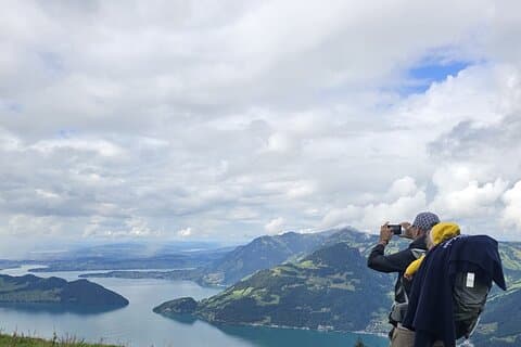 Sneen vandreture over søen Lucerne og Fondue (Private Tour)