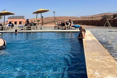 Agafay Desert Day Pass Quad, promenade à dos de chameau, piscine avec déjeuner