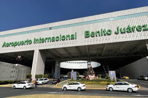 Servizio privato di prelievo e rientro all'aeroporto di Città del Messico