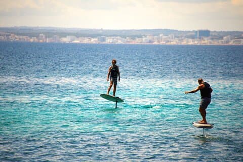 Corso di efoil con istruttore ad Alcudia
