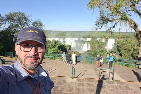 Chutes privées d'Iguassu au Brésil et barrage d'Itaipu