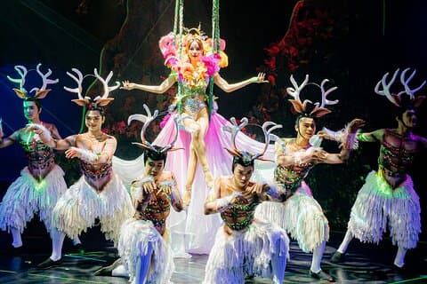 Deslumbrante experiencia de Simon Cabaret en Phuket con recogida en el hotel