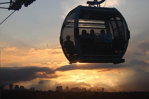 Fliegen Sie über Chapultepec in der Seilbahn - W / full Mexican Lunch