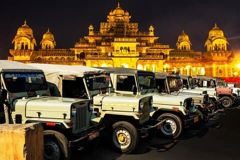 Excursão de Jeep Jaipur Night City com Nahargarh Sunset View