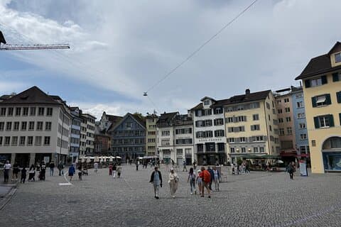 Escape The City Zürich by gåtur med puslespil