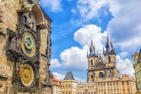 Prag City Walking Tour med transport med bil