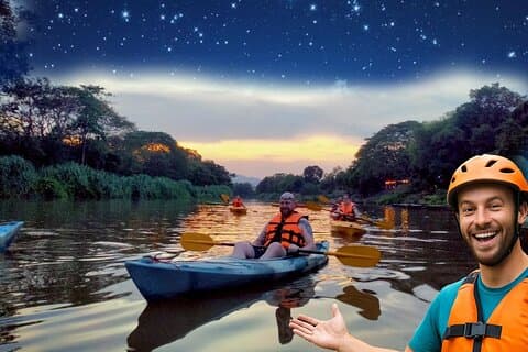 Chiang Mai: Kayak under stjernerne – 6 km til hjertet af byen