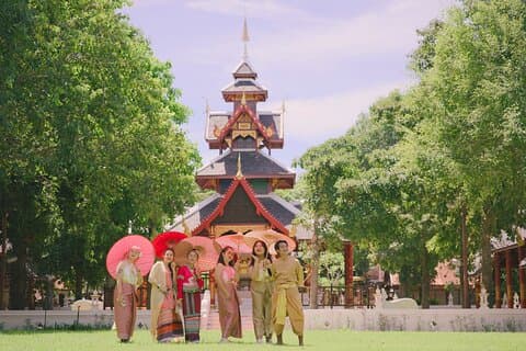 Pattaya Thai Thani Village Experiência com Show e Workshop
