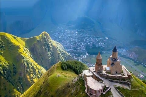 Kazbegi och Gudauri Fantastisk guidad delad tur