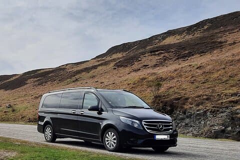 Transfer Tour von Inverness nach Edinburgh oder Glasgow