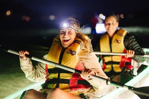 Tour di paddle al tramonto dei frutti di mare sul lago Macquarie