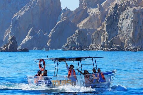 Tour en Embarcación Transparente al Arco de Cabo San Lucas