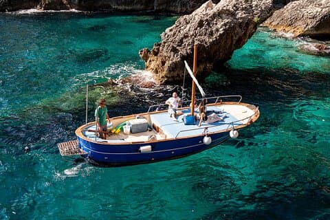 Capri magical boat tour for an unforgettable 3 hour experience.