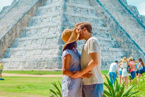 Chichén Itzá e Cenote Day Tour com almoço da Riviera Maya