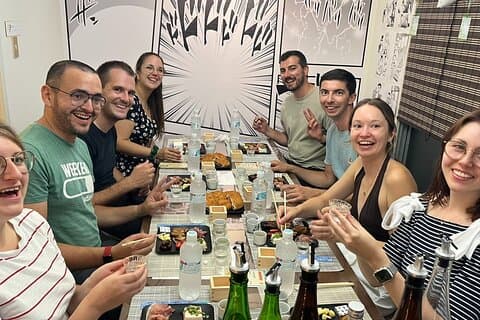 Esperienza giapponese di Sake Tasting e Masu Crafting a Tokyo