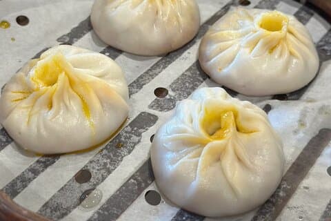 Authentic Local Food Tour Near the Bund