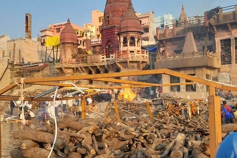 Fuoco Eterno Passeggiata Harischandra a Manikarnika Ghat