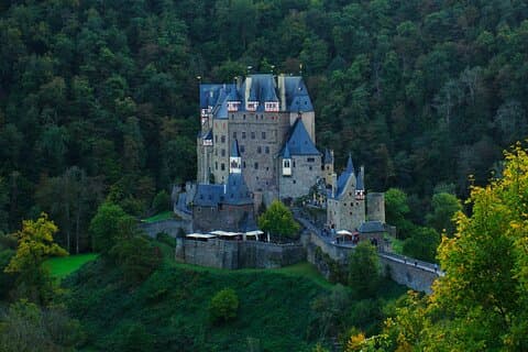 Frankfurt : Privétour door kasteel Eltz, Cochem en Moezelvallei