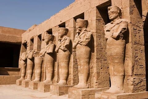 Paseo con los faraones Luxor y Valle de los Reyes desde Hurghada