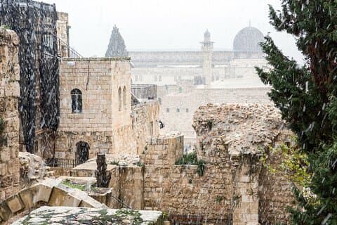Jerusalem and Dead Sea Christmas Day Tour from Tel Aviv
