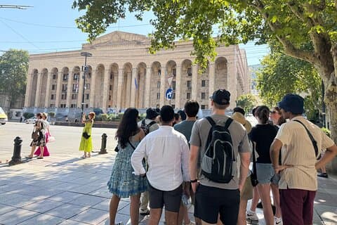 Viaje no tempo e descubra o passado soviético da Geórgia